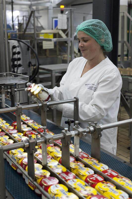 Lactalis invierte más de 8,5 millones en sus plantas de Villarrobledo y Marchamalo, genera 889 empleos y refuerza su compromiso con el desarrollo sostenible en Castilla-La Mancha