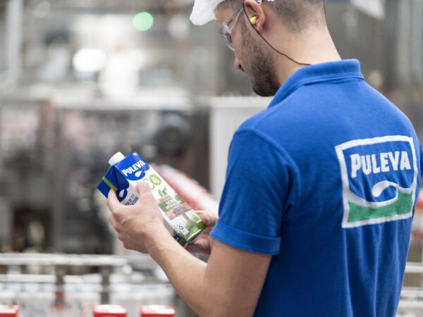 Lactalis impulsa el tejido económico gallego con más de 240 millones de euros en compras a proveedores locales y una inversión industrial superior a 6 millones